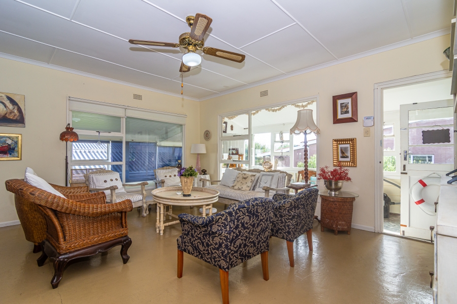 3 Bedroom Property for Sale in De Kelders Western Cape